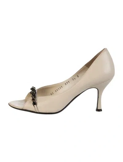 Pre-owned Ferragamo Gancini Logo Leather Pumps In Neutral
