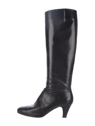 Pre-owned Ferragamo Gancini Logo Leather Riding Boots In Black
