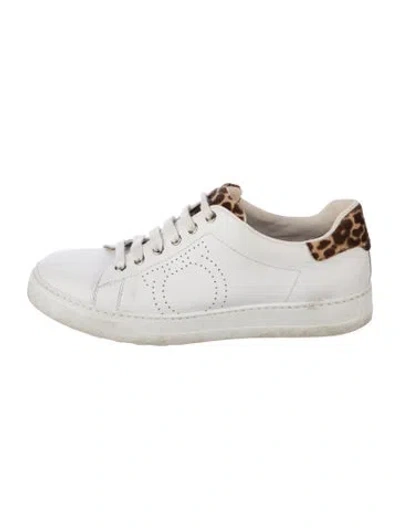 Pre-owned Ferragamo Gancini Logo Leather Sneakers In White