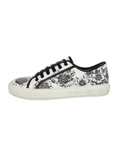 Pre-owned Ferragamo Gancini Logo Leather Sneakers In White
