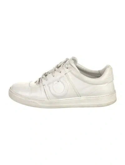 Pre-owned Ferragamo Gancini Logo Leather Sneakers In White