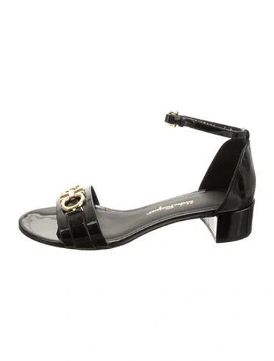 Pre-owned Ferragamo Gancini Logo Patent Leather Sandals In Black