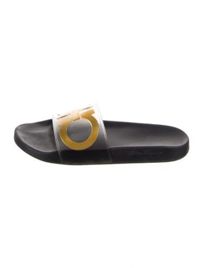 Pre-owned Ferragamo Gancini Logo Rubber Slides In Black