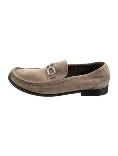 Pre-owned Ferragamo Gancini Logo Suede Loafers In Neutrals