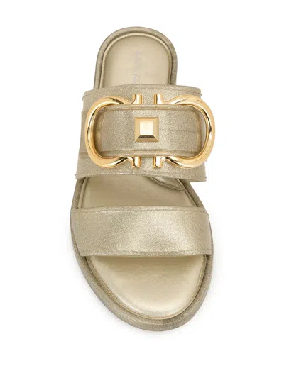 Ferragamo Gancini Metallic Flat Sandals In Gold
