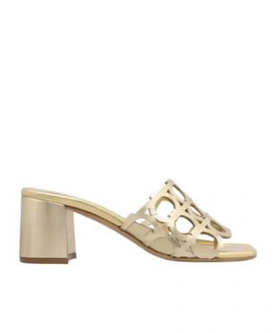 Ferragamo Erne 55 Leather Sandals In Gold