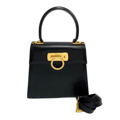 Pre-owned Ferragamo Gancini Navy Leather Handbag Shoulder Bag () In Multi