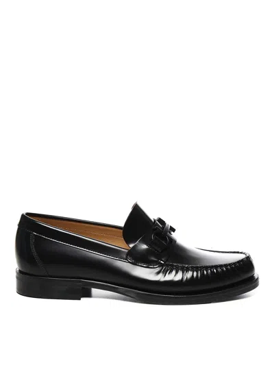Ferragamo Gancini Ornament Loafers In Black
