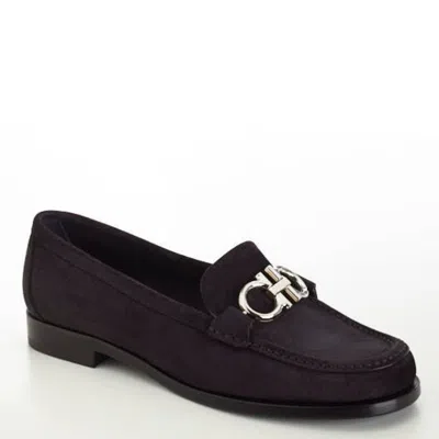 Ferragamo Gancini Ornament Loafers In Black