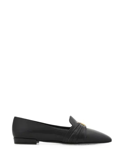 Ferragamo Gancini Ornament Loafers In Black