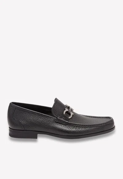 Ferragamo Gancini Ornament Loafers In Calf Leather In Nernewbiscnewbisc