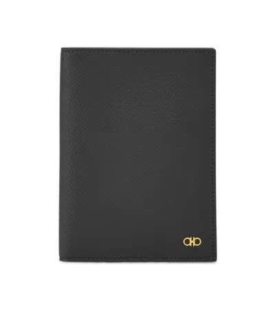 Ferragamo Gancini Passport Holder In Black