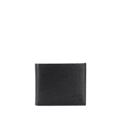 Ferragamo Gancini Pebbled Wallet In Black