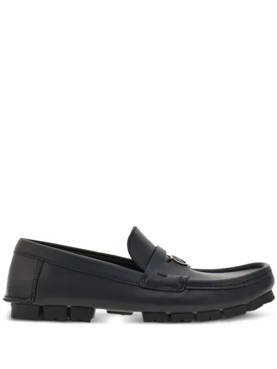 Ferragamo Gancini-plaque Leather Loafers In Black