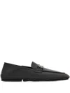 Ferragamo Gancini-plaque Leather Loafers In Black