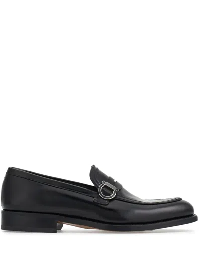 Ferragamo Gancini-plaque Leather Mocassins In Black