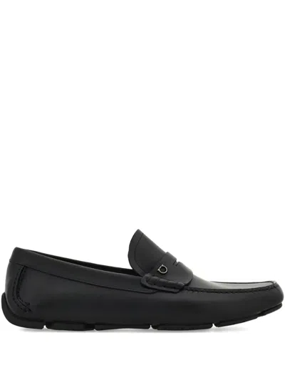 Ferragamo Gancini-plaque Loafers In Black