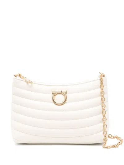 Ferragamo Schultertasche Mit Gancini-schild In Nude