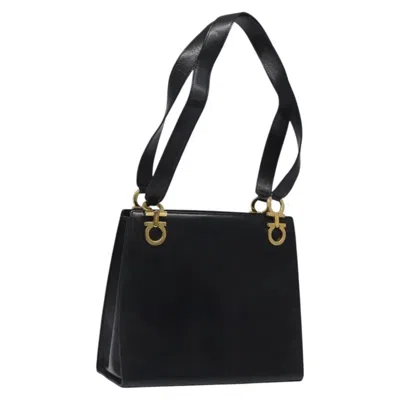 Pre-owned Ferragamo Gancini Shoulder Bag Leather Leather Bag () In Black
