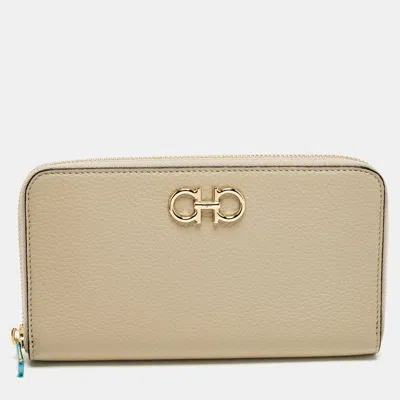 Ferragamo Gancini Zip Beige Leather Continental Wallet In Sand