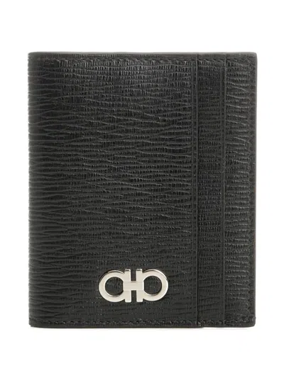 Ferragamo Gancini-plaque Textured-leather Card Holder In Black