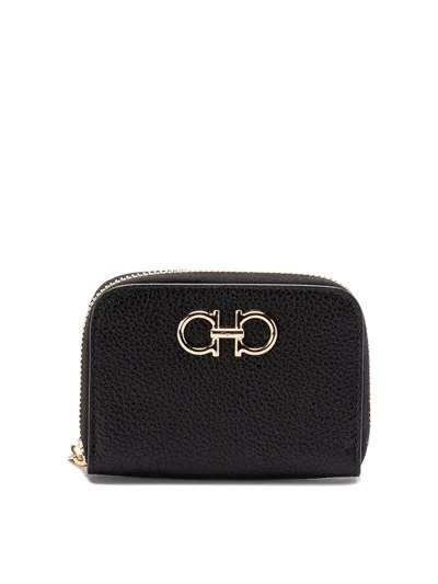Ferragamo Gancini Leather Zipped Card Case In Black