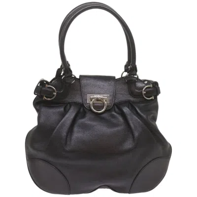 Pre-owned Ferragamo Gancio Leather Handbag () In Black