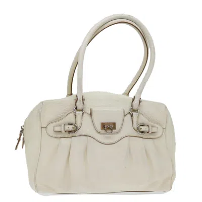 Pre-owned Ferragamo Gancio Leather Shoulder Bag () In White