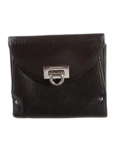 Pre-owned Ferragamo Gancio Logo Leather Wallet In Black