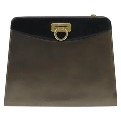 Pre-owned Ferragamo Gancio Patent Leather Shoulder Bag () In Brown