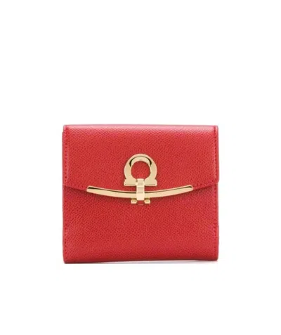 Ferragamo Gancio Snap Wallet In Nude