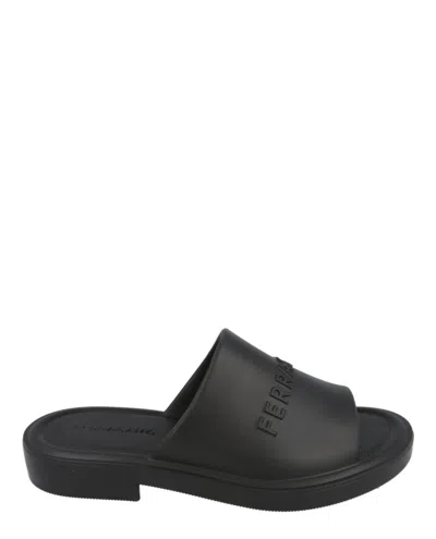 Ferragamo Giuneva Logo Embossed Slides In Black