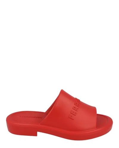 FERRAGAMO GIUNEVA LOGO EMBOSSED SLIDES