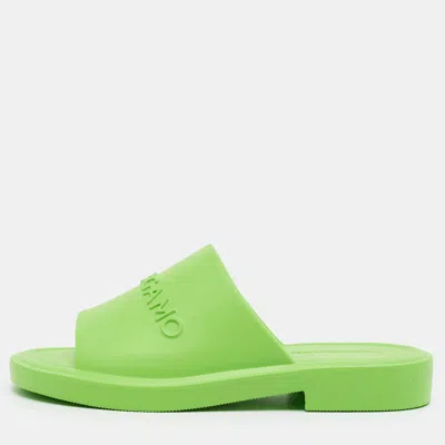 Pre-owned Ferragamo Giuneva Size 42 Green Rubber Slide Sandals