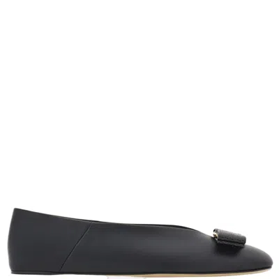 Ferragamo Glossy Leather Ballerina Flats With Signature Bow In Black