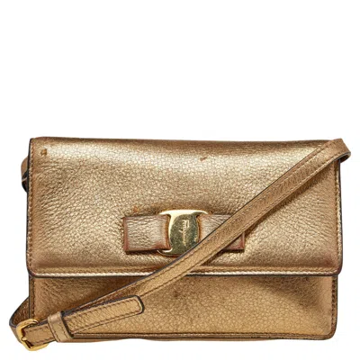 Ferragamo Gold Leather Vara Bow Shoulder Bag In Brown
