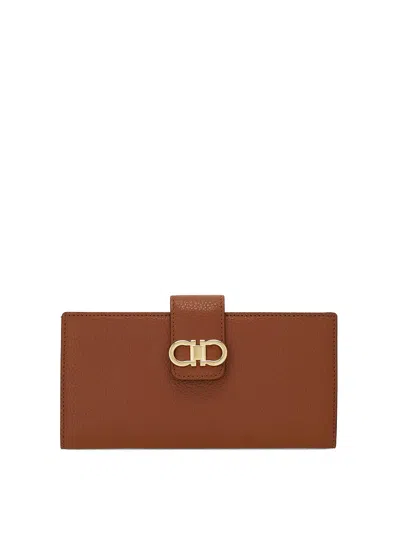FERRAGAMO GRAINED LEATHER CONTINENTAL WALLET