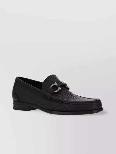 Ferragamo Grandioso Gancini Leather Loafers In Black
