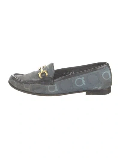 Pre-owned Ferragamo Graphic Print Loafers In Grey