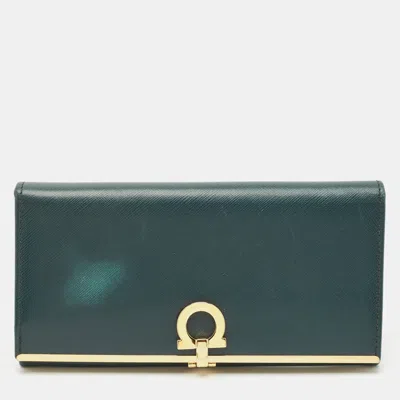 Ferragamo Green Leather Gancio Clasp Continental Wallet
