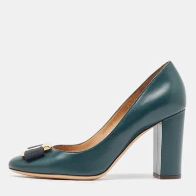 Pre-owned Ferragamo Green Leather Vara Bow Pumps Size 39