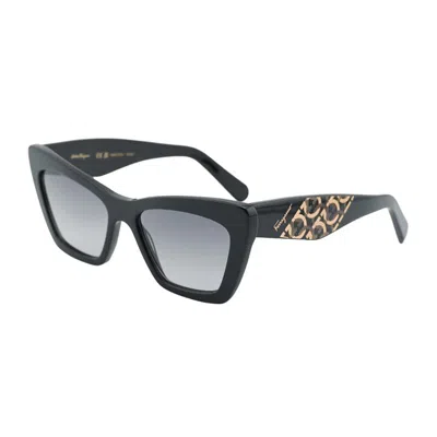 Ferragamo Grey Cat Eye Ladies Sunglasses Sf1081scp 001 55 In Black