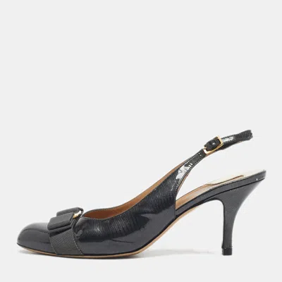 Pre-owned Ferragamo Grey Patent Leather Vara Bow Slingback Pumps Size 38 In Black