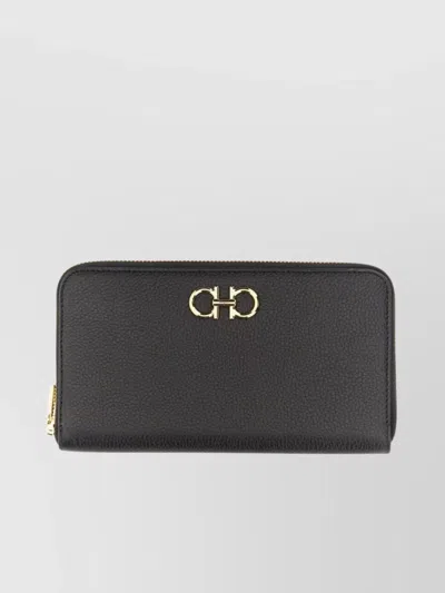 Ferragamo Hardware Wallet Gancini Textured Finish