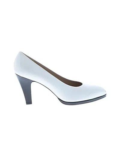 Pre-owned Ferragamo Heels In White