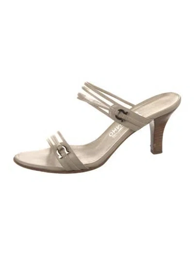 Pre-owned Ferragamo Horsebit Accent Leather Slides In Neutral