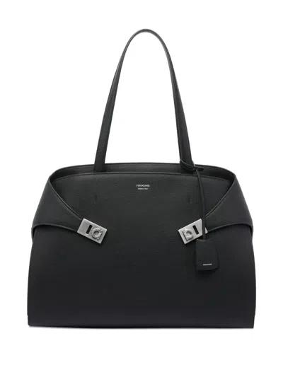Ferragamo Hug Clasp-detail Calfskin Shoulder Bag In Black