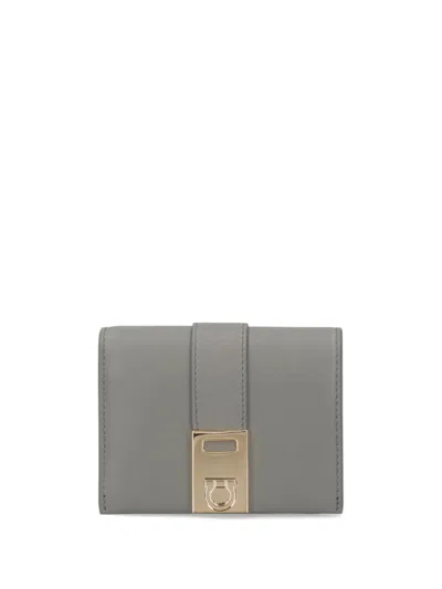 Ferragamo Hug Leather Wallet In Grey