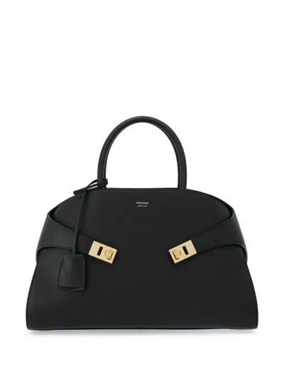 Ferragamo Hug Medium Leather Tote Bag In Black