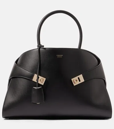 Ferragamo Medium Hug Gancini-buckle Tote Bag In Black